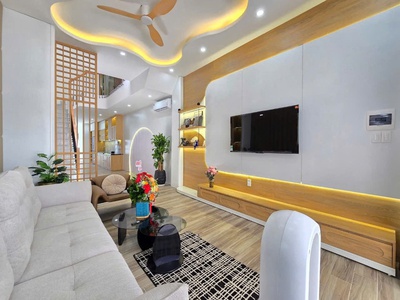 Nhà Đẹp - Gía Tốt - Vị Trí Đẹp 1