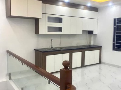 Bán nhà Tứ Hiệp 38m2 x 5 tầng, giá 7.5 tỷ 2