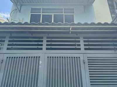 Nhà mới ở ngay   hẻm lạc long quân tân bình   căn góc 54m    nhỉnh 5.2 0