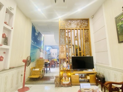 Rẻ đẹp khu vực, hẻm nhựa khu phân lô, 71m2, 4 tầng, chỉ hơn 7 đồng. 0