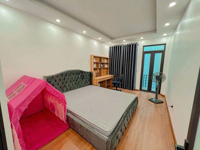 Mai động, đền lừ, hoàng mai, nhà đẹp ở ngay, 20m ra ô tô, nhỉnh 6 tỷ 3