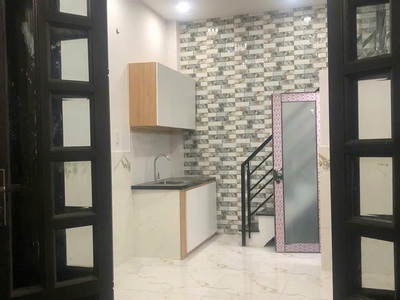 Nhà mới 2 lầu hẻm 1293 phạm thế hiển p5q8 1