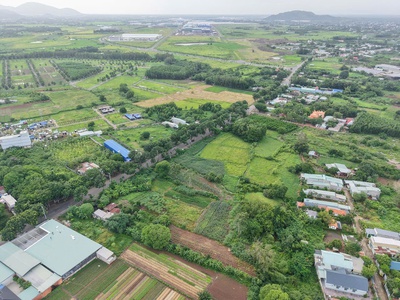 Bán 9.280m  - 98m mt ql56   300m  tc giá 5 triệu/m    tp bà rịa cách kcn sonadezi 500m 1