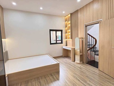 Lò đúc, nguyễn cao, nhà đẹp ở ngay, ngõ thông, gần ô tô, nhỉnh 6 tỷ 3