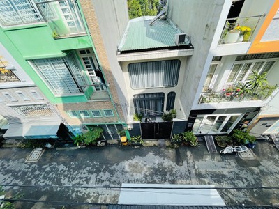 Bán nhà siêu phẩm linh đông. thủ đức - khu phân lô - chỉ 6 tỷ 7 4