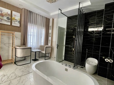 Khu vip phan xích long phường 2 - hẻm xe hơi 7 chỗ quay đầu - lô góc mới đẹp ở ngay 4