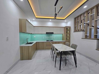 Chỉ 2 Tỷ 350   Nhà 1 Trệt 1 Lầu Mặt Tiền Đẹp   Sổ Riêng   Vào Ở Ngay 2