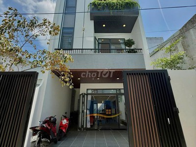 Nhà Mới Xây 1 Trệt 2 Lầu Full Nội Thất Ở Định Hòa TDM Giá 2 Tỷ 850 3