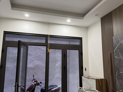Cho thuê nhà ngõ quỳnh, hai bà trưng 5 tầng x 30m2, 3pn, 15 triệu kd onl, tối đa 7 người 0