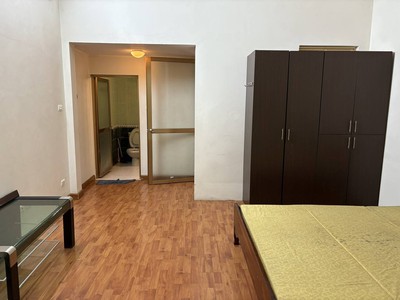 Cho thuê nhà đê nguyễn  khoái 42m2 x 3.5 tầng 2 ngủ, 2 wc, 11 triệu full đồ vào ngay 0