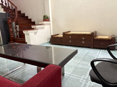 Cho thuê nhà đê nguyễn  khoái 42m2 x 3.5 tầng 2 ngủ, 2 wc, 11 triệu full đồ vào ngay 1