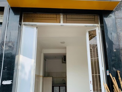 Cho thuê mặt bằng phạm văn đồng, p.3, gò vấp, 3x8m, riêng biệt, 8tr 1