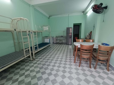 Cho thuê phòng mặt tiền đinh bộ lĩnh, p.26, 50m2, có ban công,đủ nội thất, 6tr 0