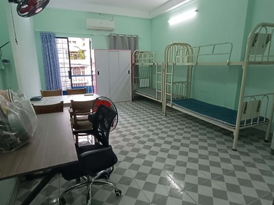 Cho thuê phòng mặt tiền đinh bộ lĩnh, p.26, 50m2, có ban công,đủ nội thất, 6tr 1