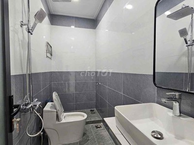 Chỉ 2 Tỷ 350   Nhà 1 Trệt 1 Lầu Mặt Tiền Đẹp   Sổ Riêng   Vào Ở Ngay 0