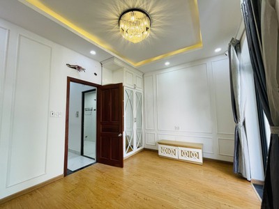 Bán nhà siêu phẩm linh đông. thủ đức - khu phân lô - chỉ 6 tỷ 7 3