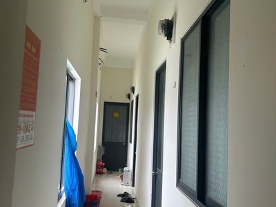 Nhà kiệt ô tô kinh doanh, phạm văn nghị ngay chợ, 71m2, 3 tầng, 12 phòng, 5.x tỷ 1