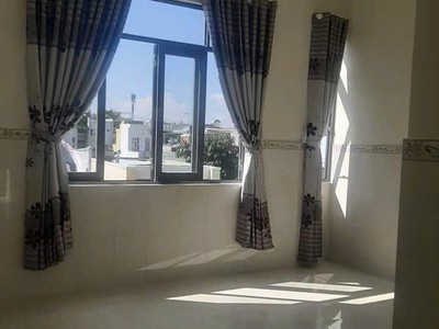 Nhà kiệt ô tô kinh doanh, phạm văn nghị ngay chợ, 71m2, 3 tầng, 12 phòng, 5.x tỷ 0
