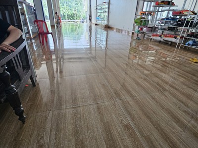 Bán nhà mái bằng, đường 39, kinh doanh, dt 210m mt 7m giá nhỉnh 2 tỷ. 0