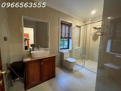 Vip - bán biệt thự nam thông - phú mỹ hưng - quận 7- dtsd 500m2- giá bán 110 tỷ 2