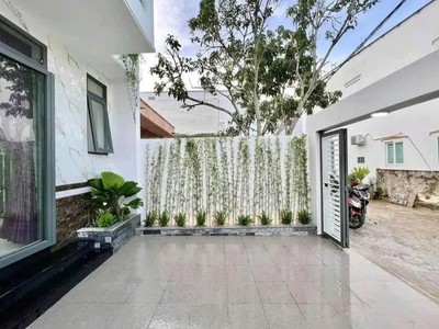 Bán nhà mặt tiền đường số 5   bình hưng hòa a 0