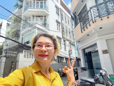 Bán chdv vip đ. tôn thất tùng, quận 1 - hxh 6m - sẵn dòng tiền đều 40tr/th - giang giang:0901611116 0