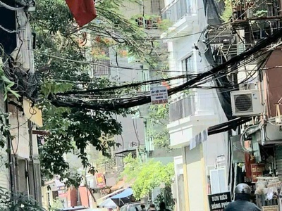 Bán nhà mặt phố bồ đề, 6 tầng thang máy, 2 ô tô vào nhà, kinh doanh sầm uất, dt: 72m , giá chào: 1
