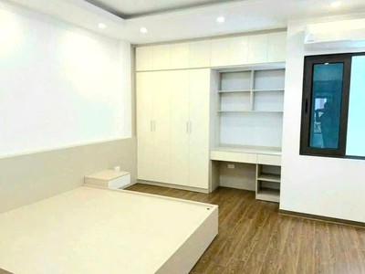 Bán nhà mặt phố bồ đề, 6 tầng thang máy, 2 ô tô vào nhà, kinh doanh sầm uất, dt: 72m , giá chào: 4