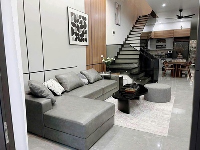 Nhà ngộp 125m2 giá 2.3ty tại thủ dầu 1 chủ nợ bank cần bán gấp 5