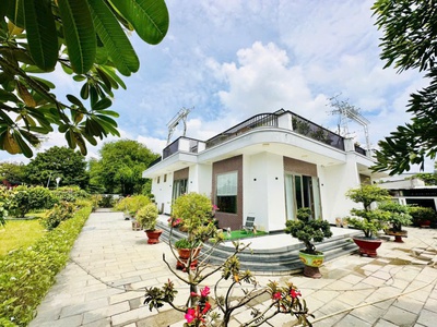 Biệt thự góc 2mt siêu đẹp   kiến trúc sư xây ở   nguyễn thị thảnh, hóc môn 1