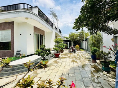 Biệt thự góc 2mt siêu đẹp   kiến trúc sư xây ở   nguyễn thị thảnh, hóc môn 2