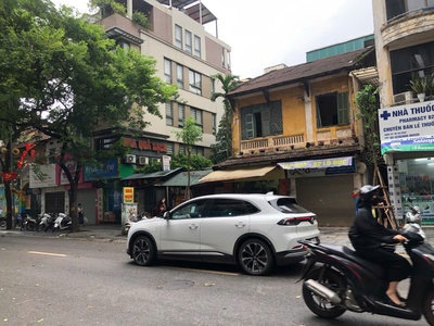 Cho thuê cửa hàng mặt phố lò đúc  đối diện chung cư kinh đô 93-lò đúc . 3