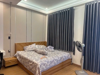 Siêu phẩm mặt ngõ ô tô đõ cửa 55 m2 giá 13  tỷ tại chùa bộc, đống đa. 2