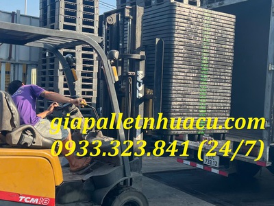 Thanh lý pallet nhựa chân cốc giá tốtttttt 1