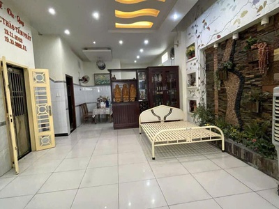 Gấp bán nhà mặt tiền kinh doanh ngay chợ bình thành 164m2-4 tầng thang máy 15 tỷ 0