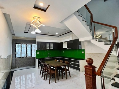 Bán nhà 4 tầng kiên cố - đường 2 tháng 9 - hải châu - ba mặt kiệt vip - chỉ 62tr/m2 4