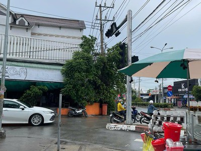 Chính chủ bán nhà 1 trệt 1 lửng đường cây dương, long an giá 220 tr  70 , nhà mới nhận nhà ở liền 3