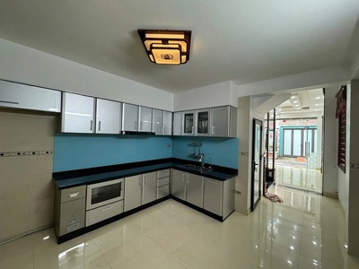 Nhà mới dân xây lô góc ngõ thông ô tô vào nhà đức giang 47m2  4 tầng 11 tỷ long biên. 4