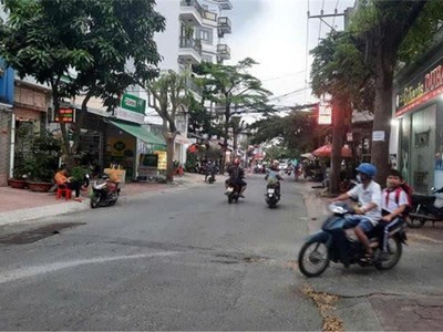 Chủ bán gấp để đi nước ngoài, giảm giá đậm sâu chỉnh nhỉnh 6 tỷ đã có nhà diện tích to, hẻm xe hơi 4
