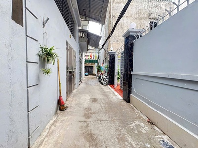 Nhà đẹp mới -6t- oto cách 50 m - thang máy - hệ thống phòng cháy đầy đủ - vừa ở vừa cho thuê dòng 3