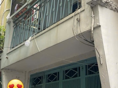 Nhỏ xinh chờ hô biến thành tổ ấm mớiNgô Quyền, P.8, Q.10   phường Diên Hồng mới  24m  -3m x 8.5m 1