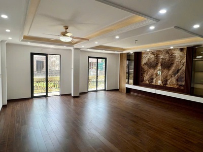 Bán nhà Phố Phương Liệt -TX , DT 70m2 x 5T , Giá hơn 12 Tỷ,oto 15m ,Thang Máy 1