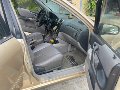 Bán xe  FORD LASER 2003 ghia 1.8   giá chỉ từ 65 triệu 0