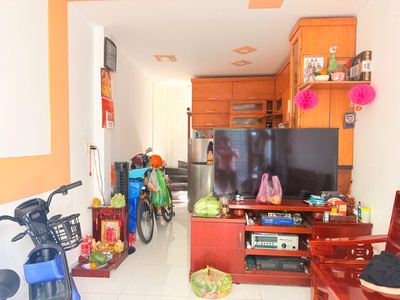Nhà xinh sổ hồng riêng 1 lầu 42m2 trương thị hoa ngay siêu thị metro q12 3