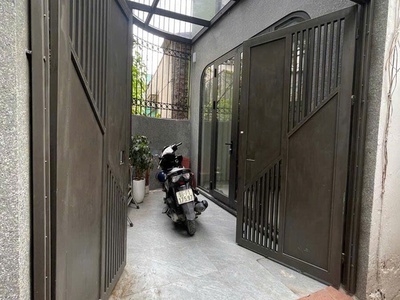 Nhà Hoàng Hoa Thám CHẮC CHẮN   nội thất xịn   ngõ rộng thoáng 0