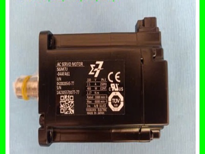Motor servo Yaskawa sgm7j-04Afa61 0