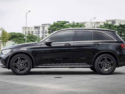Mercedes Glc300 1