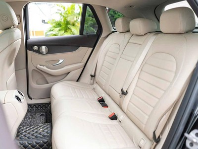 Mercedes Glc300 6