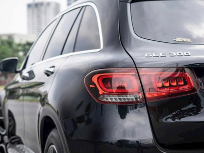 Mercedes Glc300 9