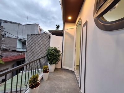 Nhà đẹp full nội thất xịn, 4x15m với 3 phòng ngủ, gần uỷ ban phường thạnh lộc, 5 phút gò vấp 4